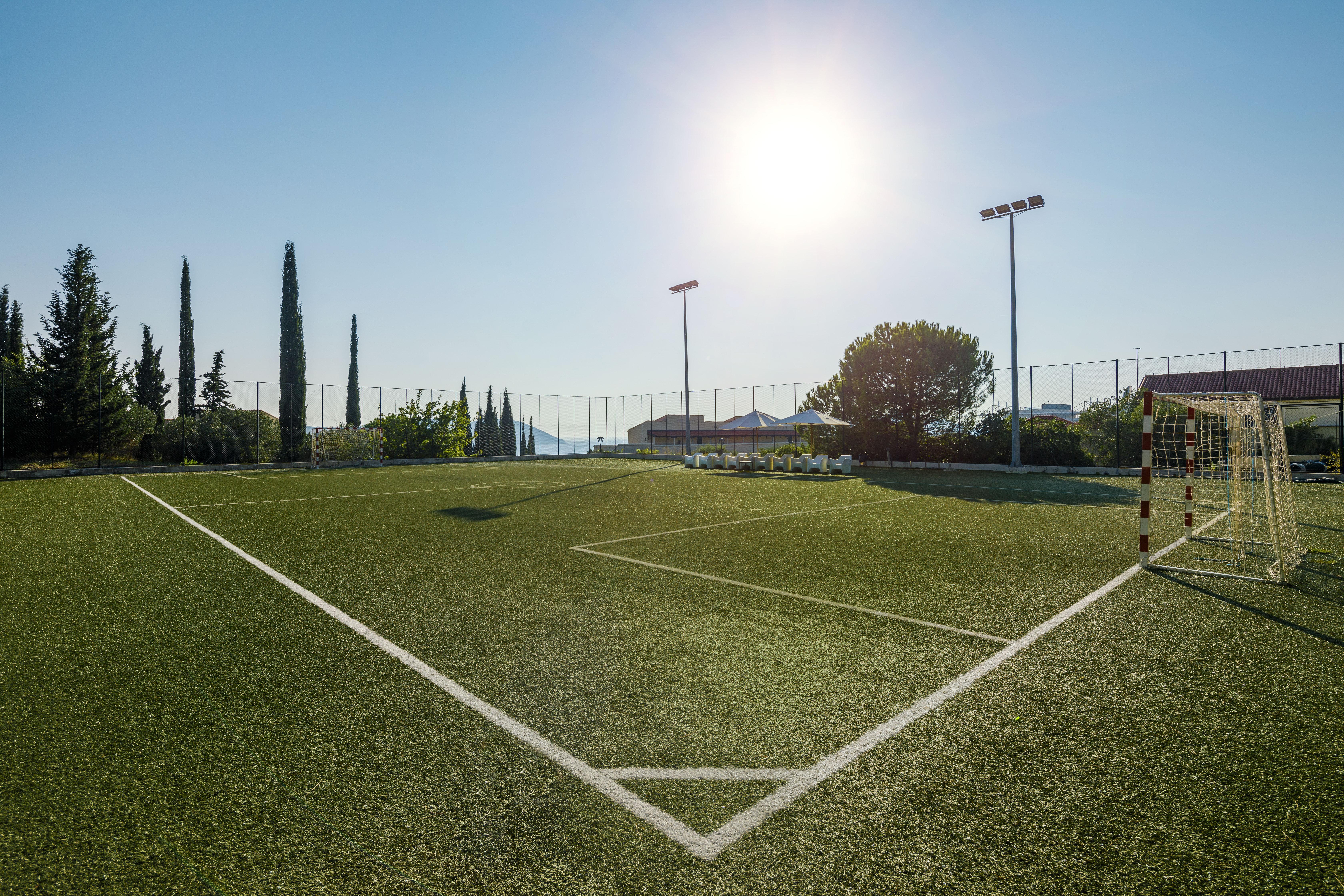 Sun Gardens Dubrovnik Hotel Exterior photo The training ground