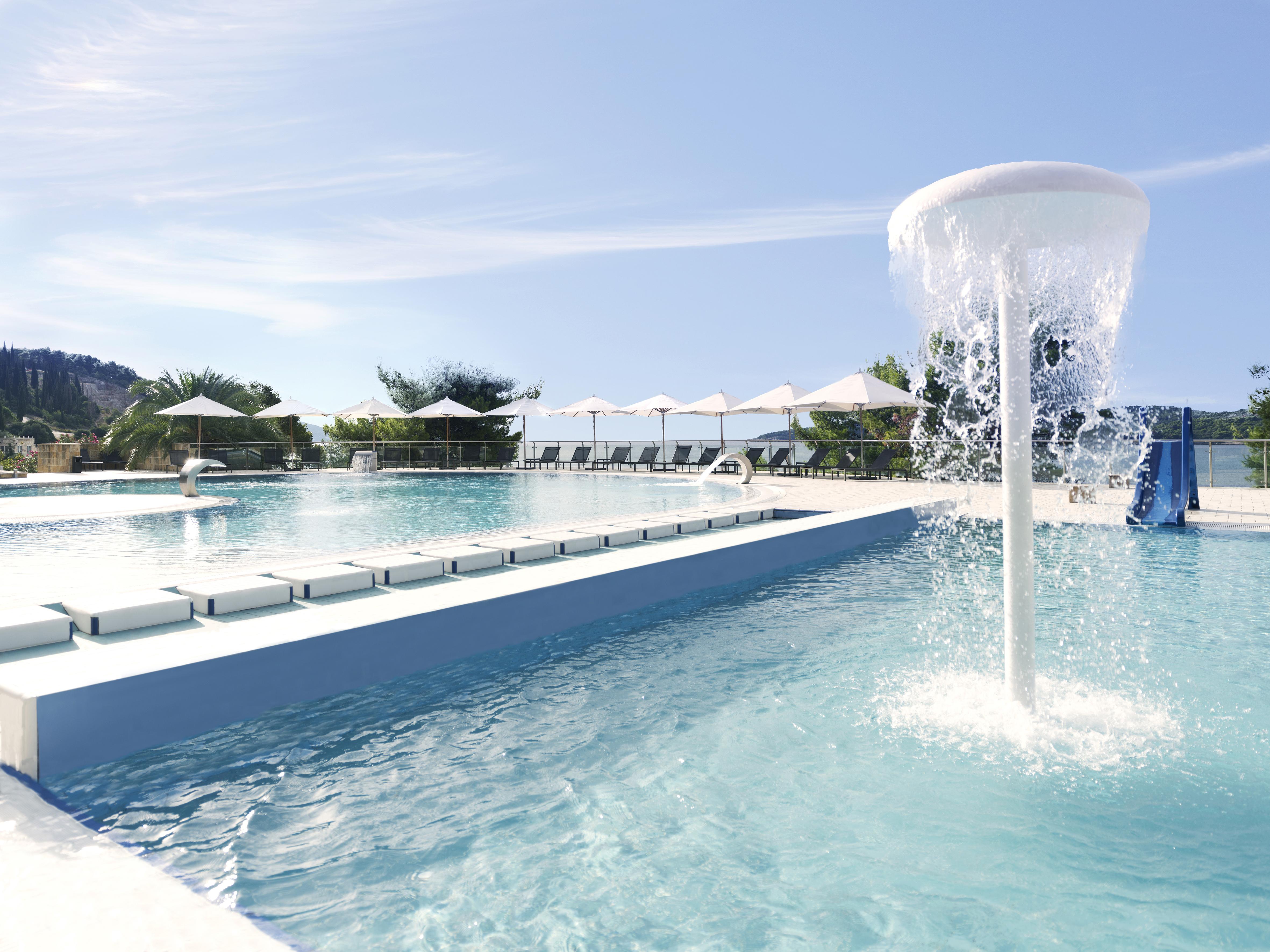 Sun Gardens Dubrovnik Hotel Exterior photo The swimming pool at the resort